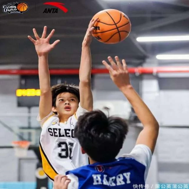 足球杯赛焦点对决背后的阵容玄机解析
